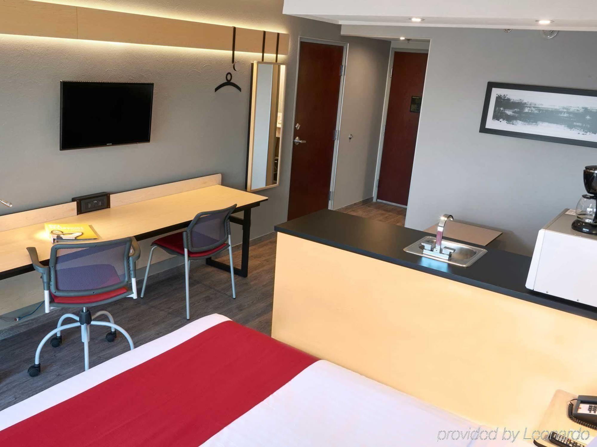 Express By Marriott Leon