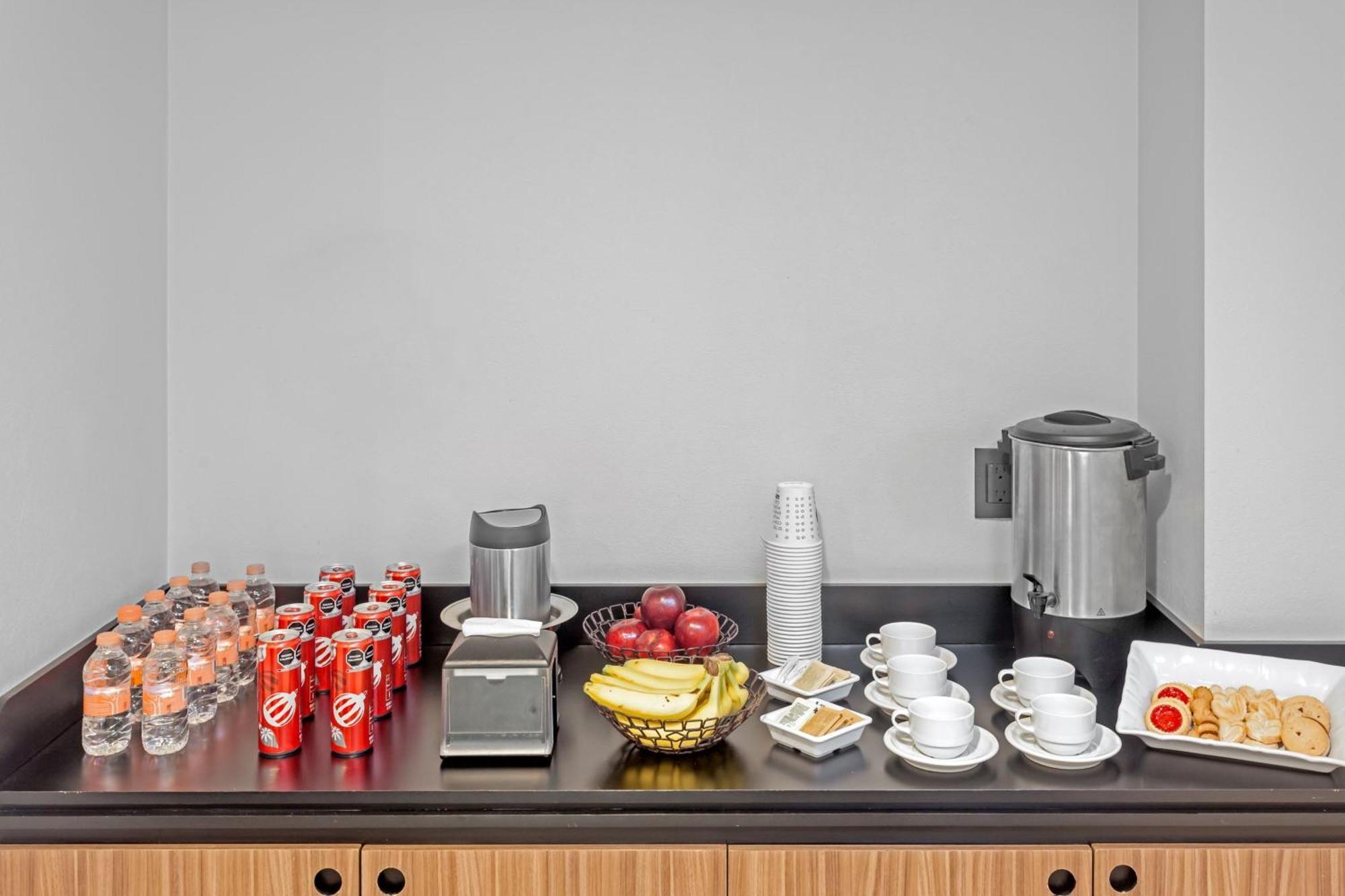 Express By Marriott Hotel 4*