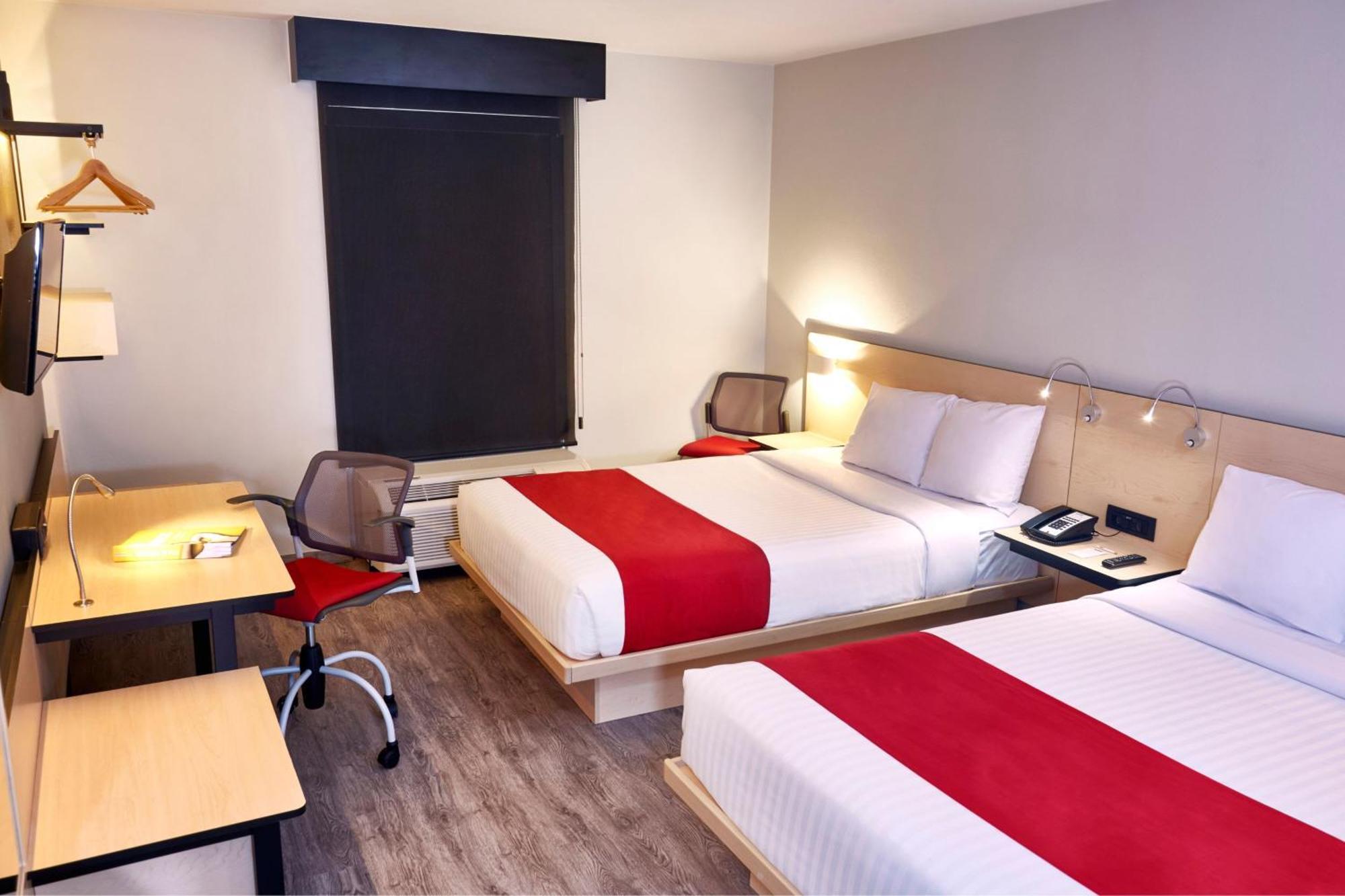 Hotel Express By Marriott León