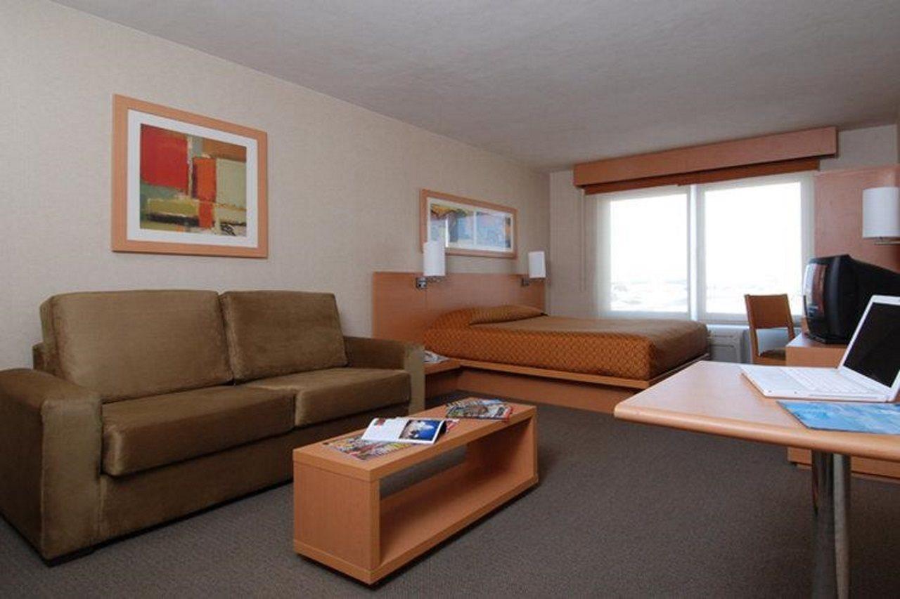 Express By Marriott Hotel 4*